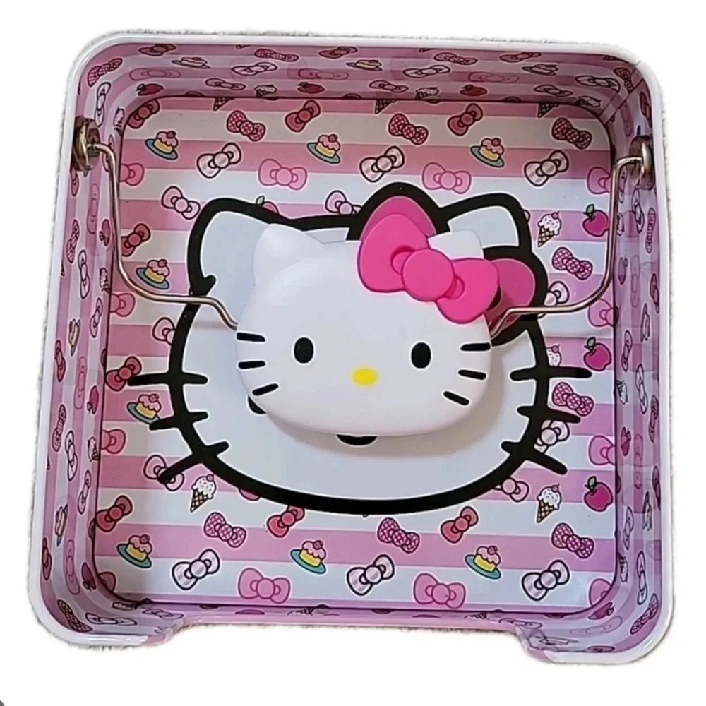 New Hello Kitty Pink Receipt or Napkin Holder - Picture 1 of 1